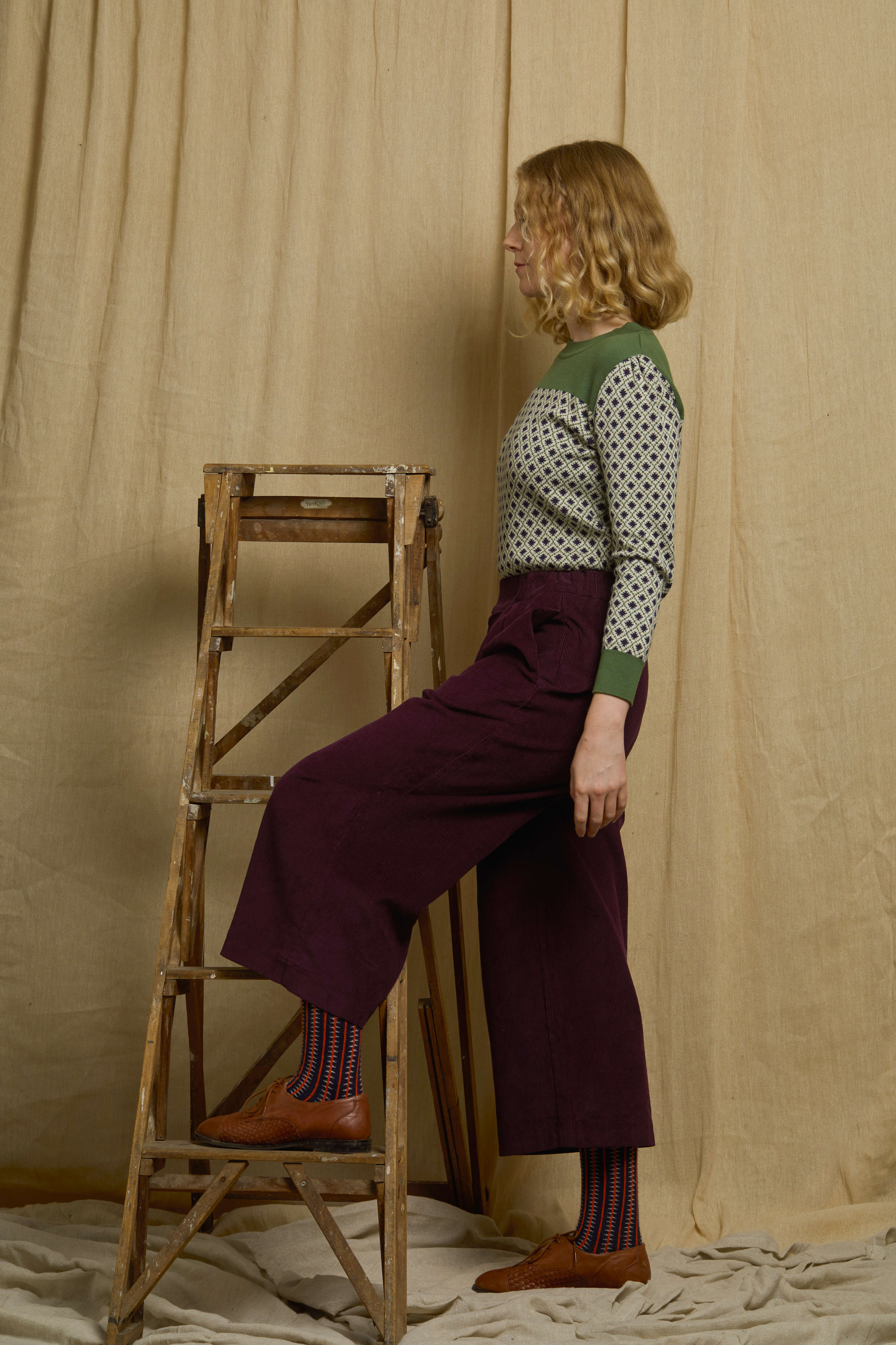 Clara - Green Tiles Top