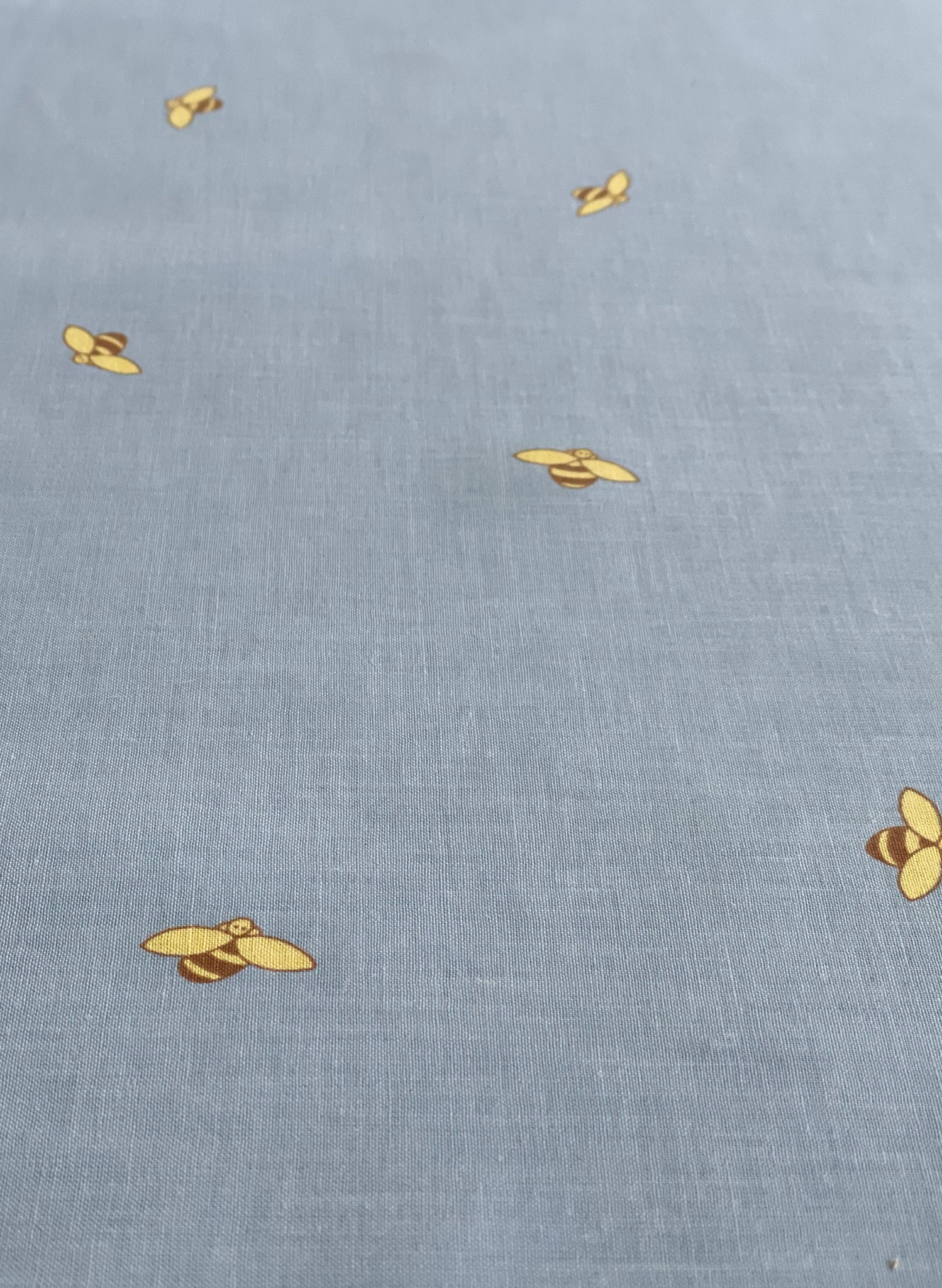 Blue Bee Fabric - Cotton