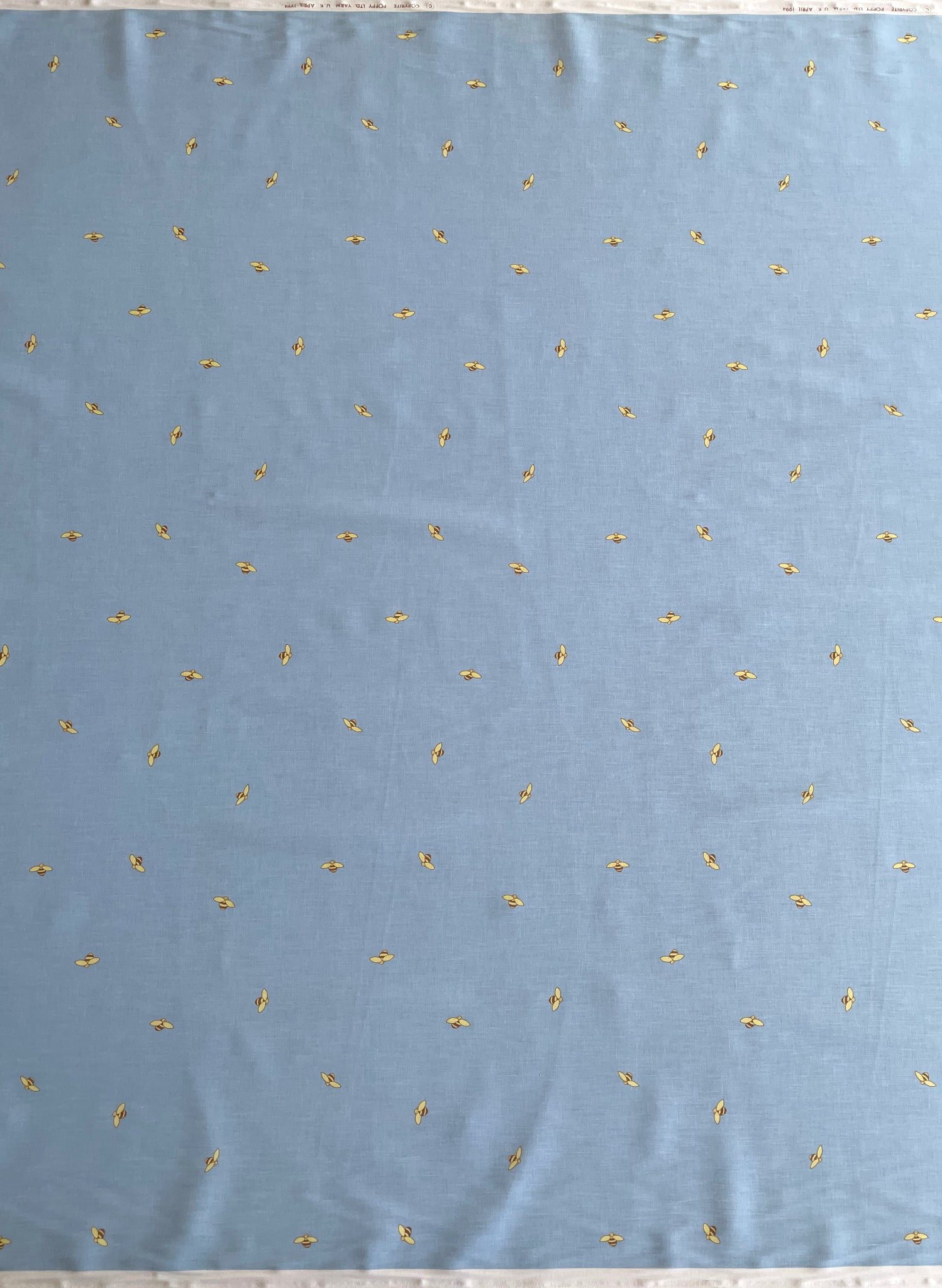 Blue Bee Fabric - Cotton