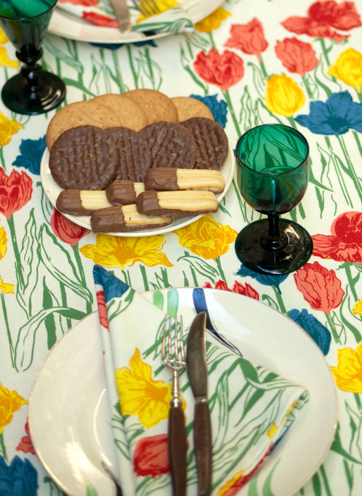 Table Cloth - Ivory Tulips