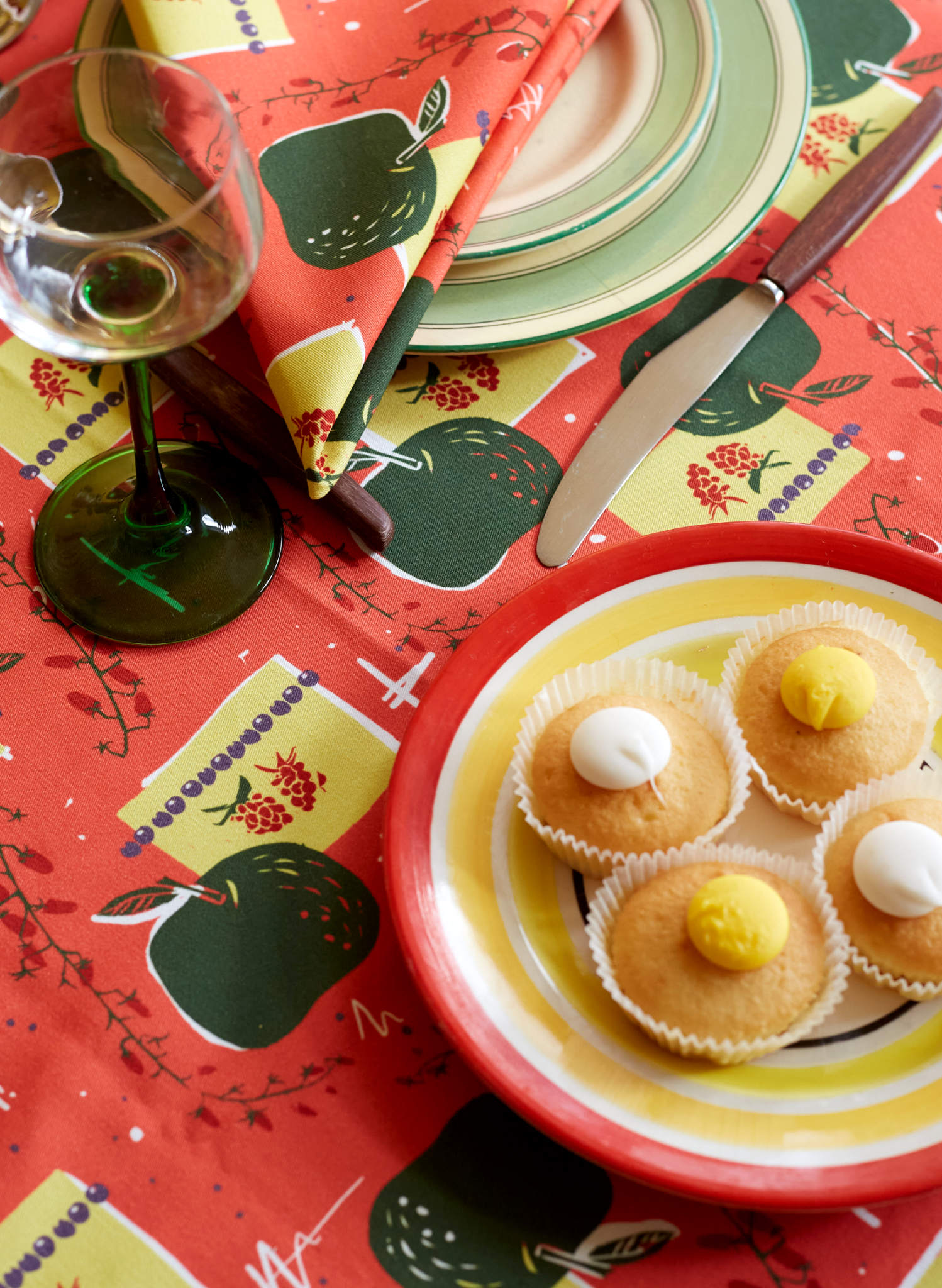 Table Cloth - Red Apple