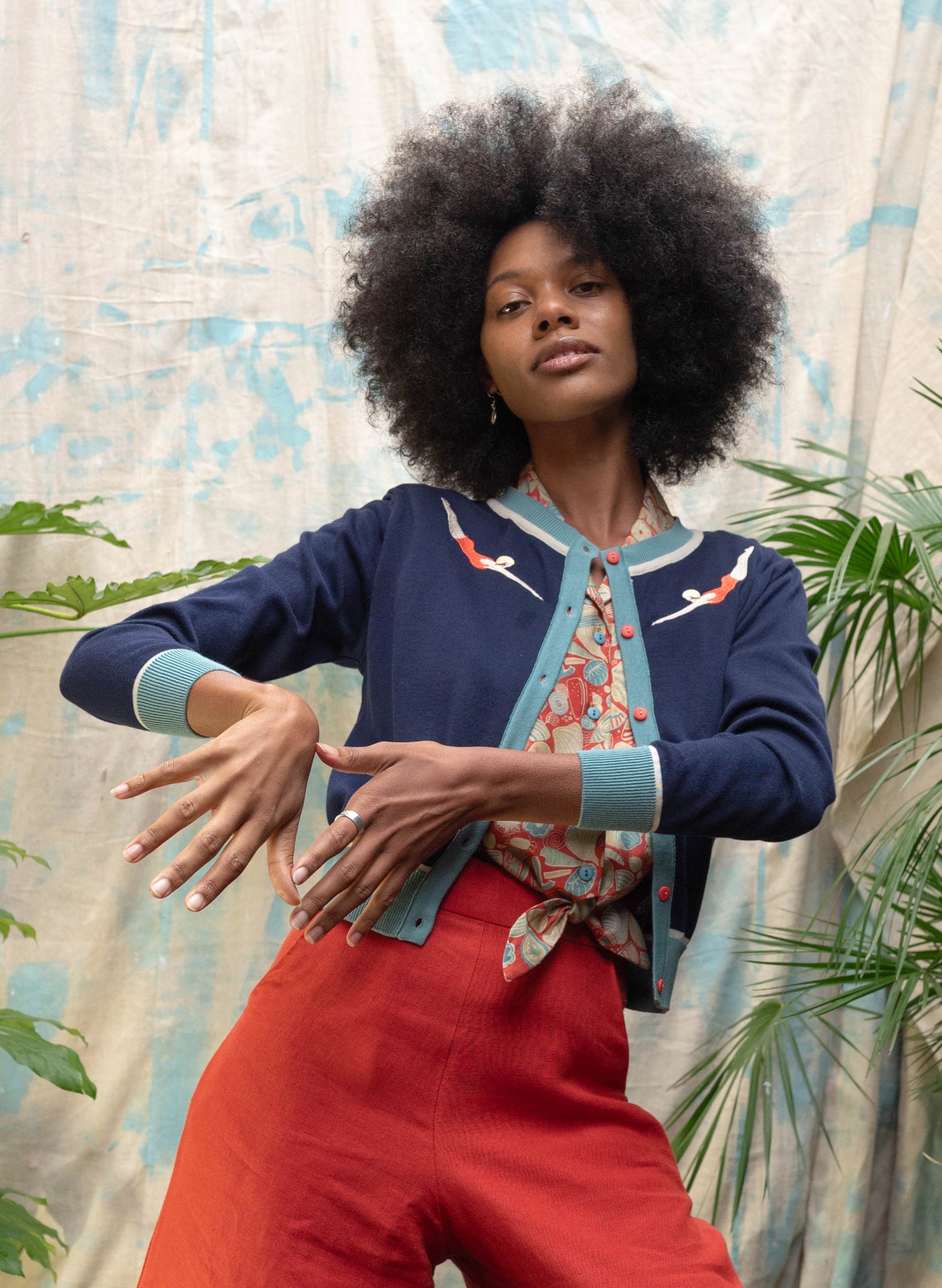 Vera Cardigan - Navy Divers